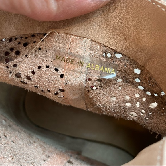 Sundance “Lovelace” Laser Cut Leather Western Booties - Picture 9 of 10